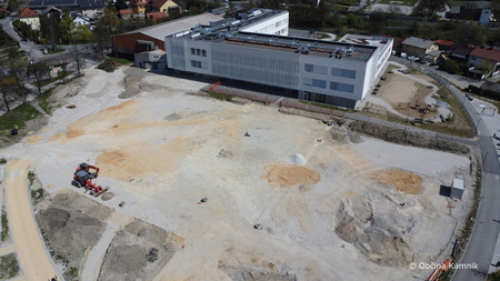 Izgradnja novih zunanjih športnih površin  med šolama (9)